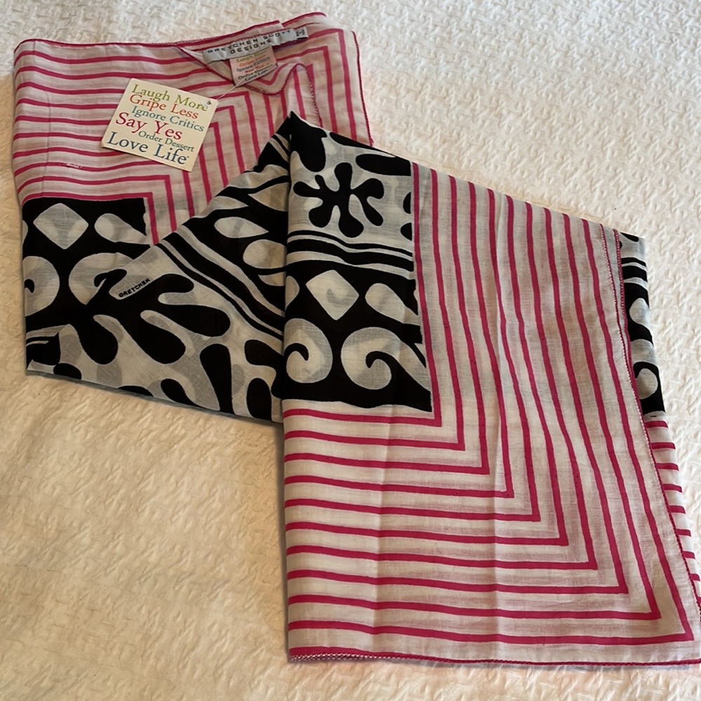 NWT Gretchen Scott Pareo. Beautiful !